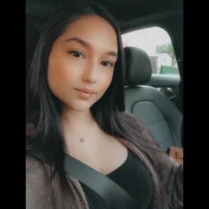 Meet your Posher, Selena